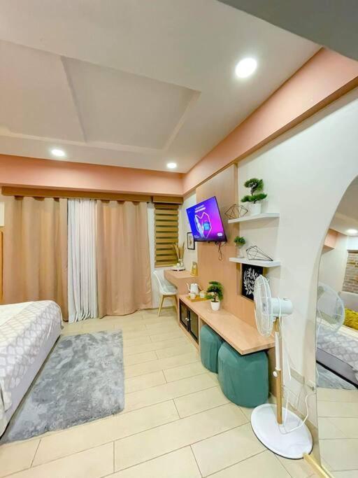 Lovely Unit With Free Wi-Fi & Netflix I Across Naia T3 Airport Манила Екстериор снимка